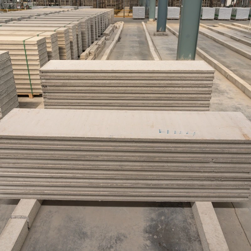 Matériaux de construction pour salles blanches en panneaux sandwich en ciment EPS avec isolation thermique pour les murs intérieurs et extérieurs.