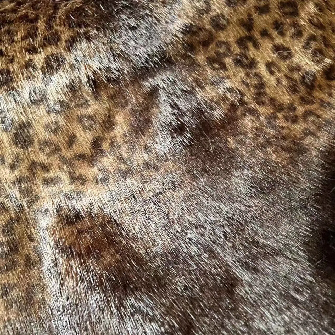 Luxury Lepoard Pattern Shiny Animal Fur Faux Mink Fur for Coat