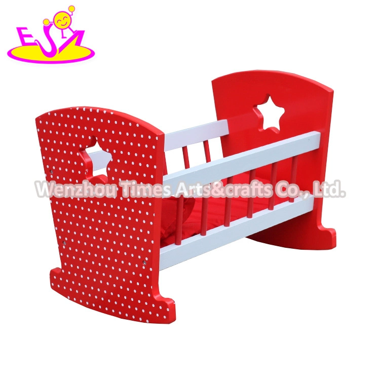 Nuevo juego de cuna de muñeca de madera roja para muñeca W06b058