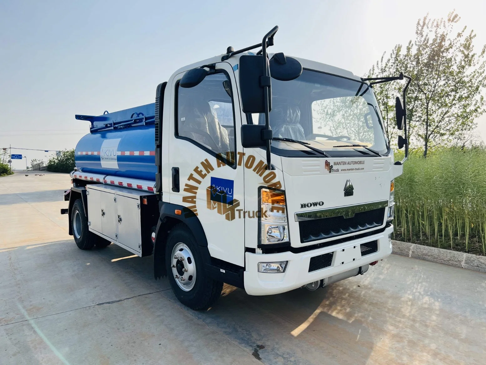 El petróleo diesel, gasolina u otros combustibles con máquina de llenado carretilla