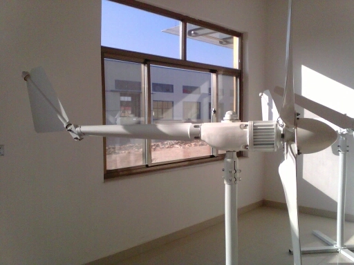 Sistema de energía Híbrida solar viento /Aerogenerador /sistema de Energía Solar (700W) sistema generador de viento para uso doméstico de energía eólica Molino de Viento Solar sistema