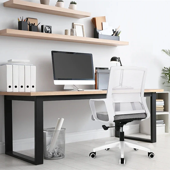 Chaise de bureau pivotante ergonomique en maille avec corps blanc - Solution de bureau