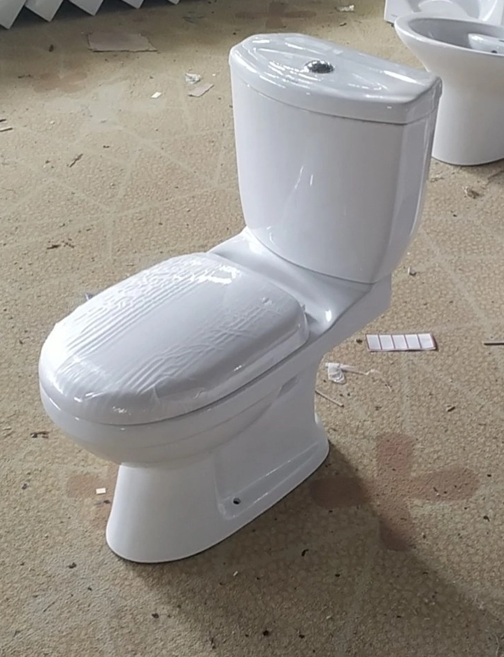 Competitive Price Two Pieces Ceramic Twyford Toilet for Africa and MID East