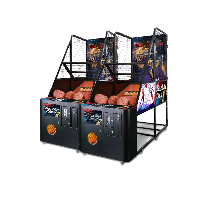 Máquina de juego de baloncesto Hot Hoops en la calle, juego electrónico de baloncesto en la arcada de tiro de baloncesto.