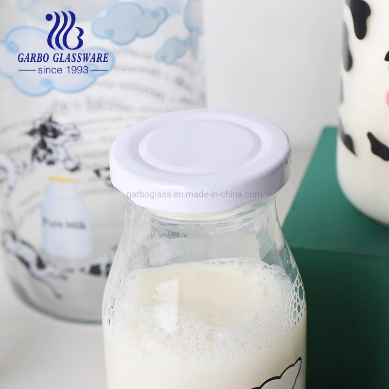 Wholesale/Supplier Milk Glass Bottle 500ml 300ml 550ml Clear Round Empty Rum Spirit Gin Vodka Glass Liquor Water Bottle with Cork Cap