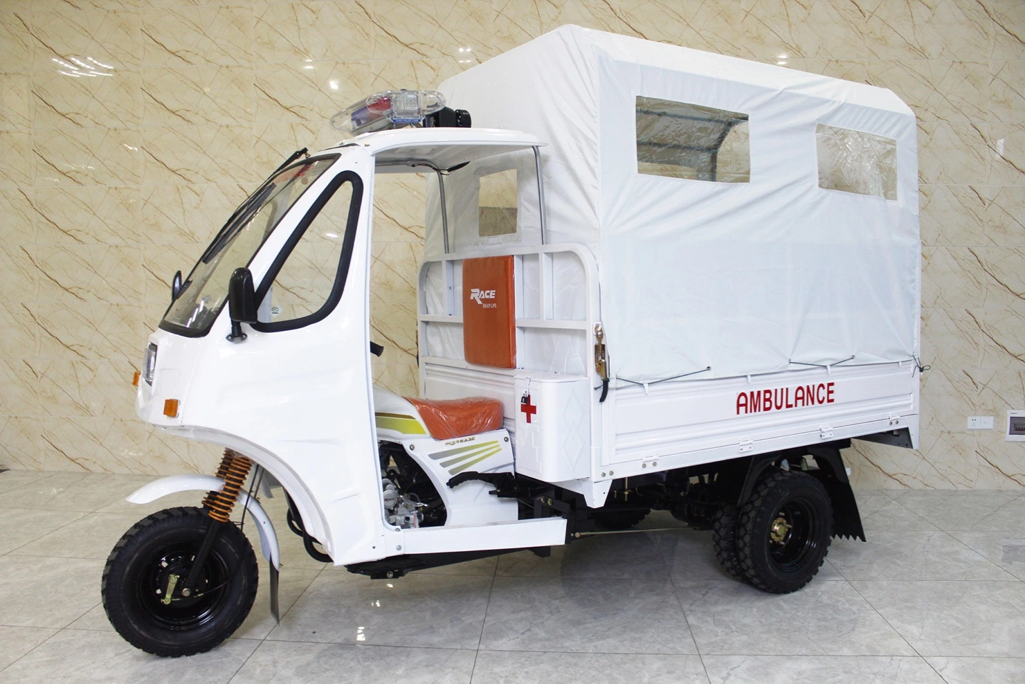 Tricycle à trois roues de l'ambulance de moteur véhicules médicaux pour l'Afrique pour Guyane française