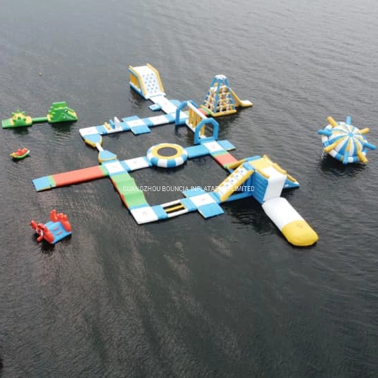 Schlauchboot Wasserpark Aqua Park, Aufblasbare Riesenwasser Spiele für Erwachsene, Wasserpark Vergnügungspark Ausrüstung zum Verkauf