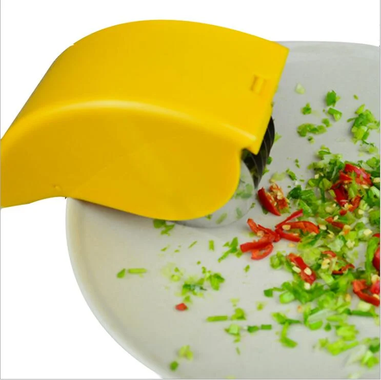 Leafy Herb Mincer Roller Slicer, Manual Hand Scallion Herb Chive Potato Cutter with 6 Cutting Blades Chopped Sliced Vegetables Shredding Tool Esg15658