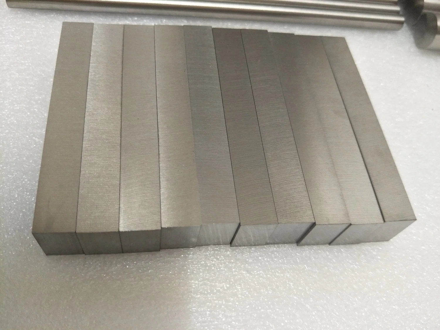 Molybdenum Copper Alloy Mo70%Cu30% Molybdenum Copper Sheet in EV Car