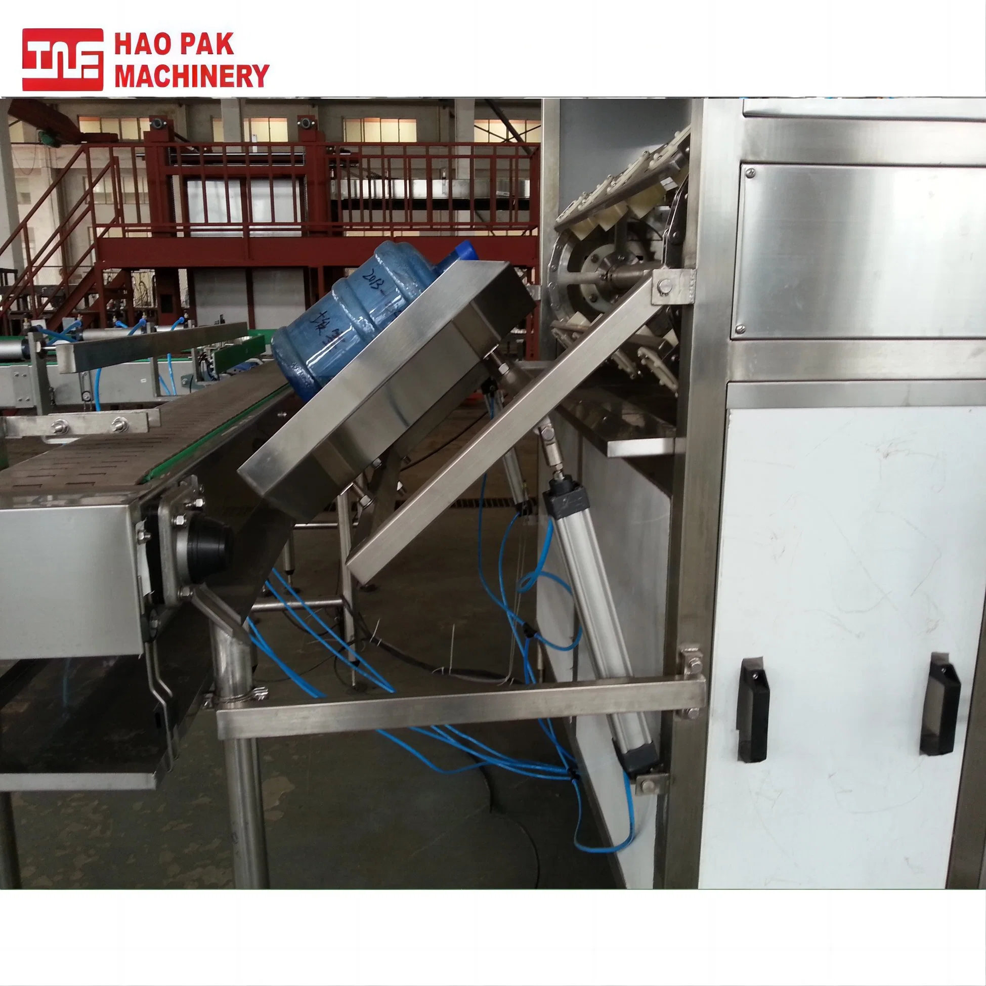 5 Gallon Barrel Water Rinsing Filling and Capping Machine 3 in 1 Water Filling Machine