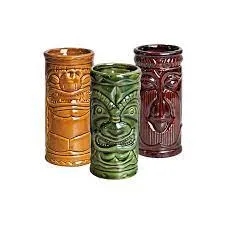 Taza de cerámica Tiki misteriosa, feliz y caliente