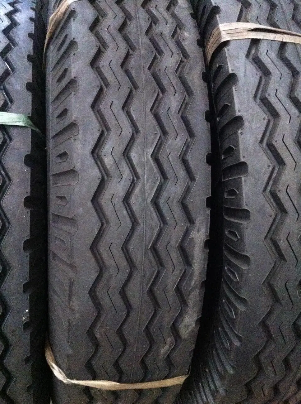 Doublestar Double Road Brand Truck Tyre Dsr008 8.25r16