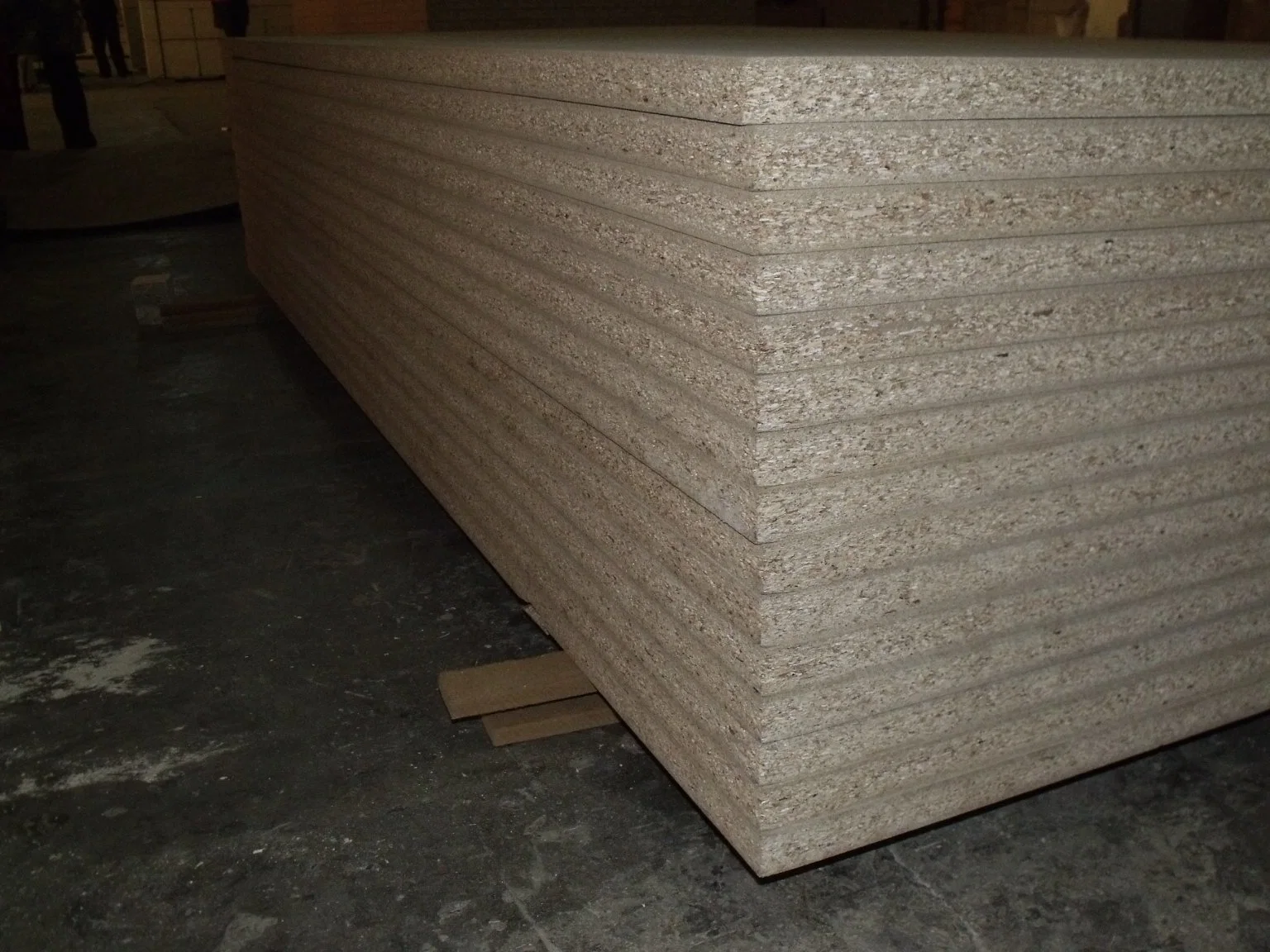 Melamine Faced Particle Board/Chipboard for Furniture or Cabinet