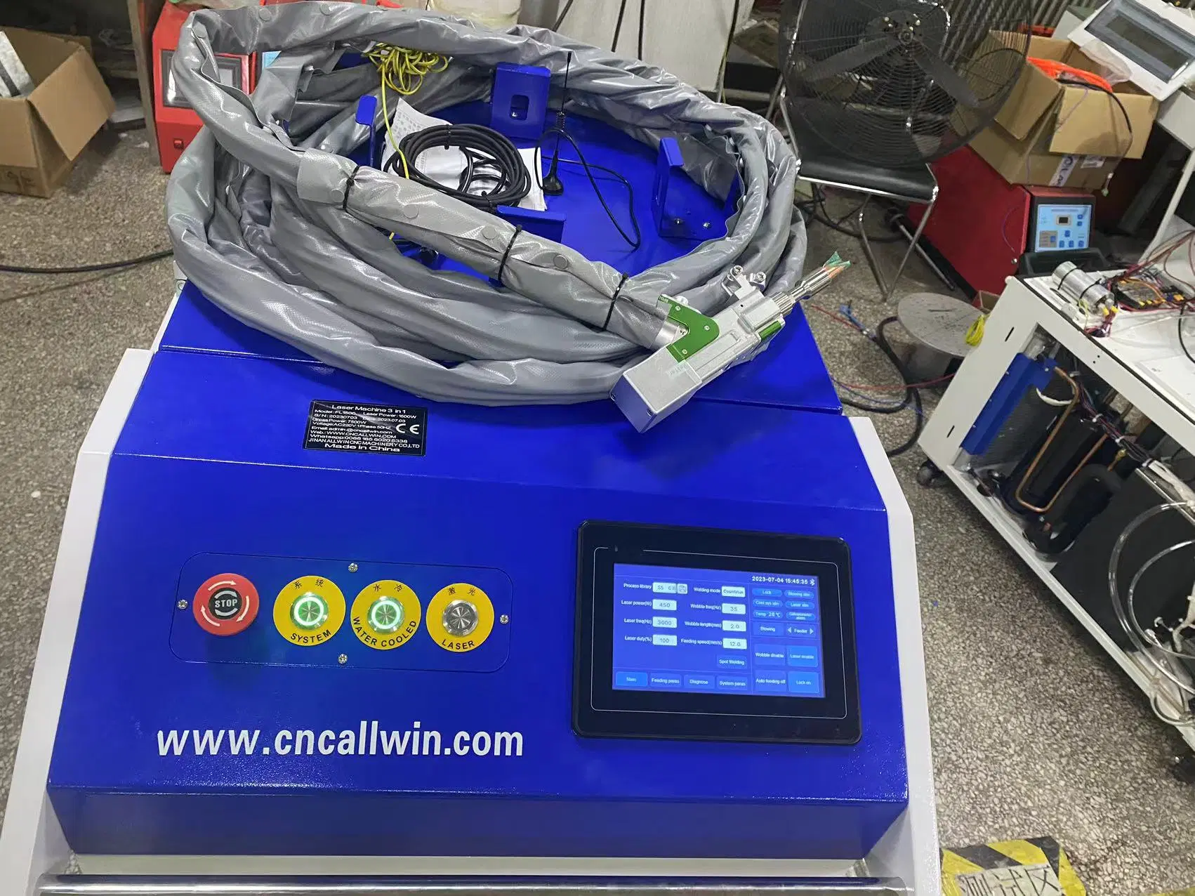 Multi Functional Laser Welding Cleaning Cutting Welding 3 in 1 Machine Metal Mini Portable Cutter