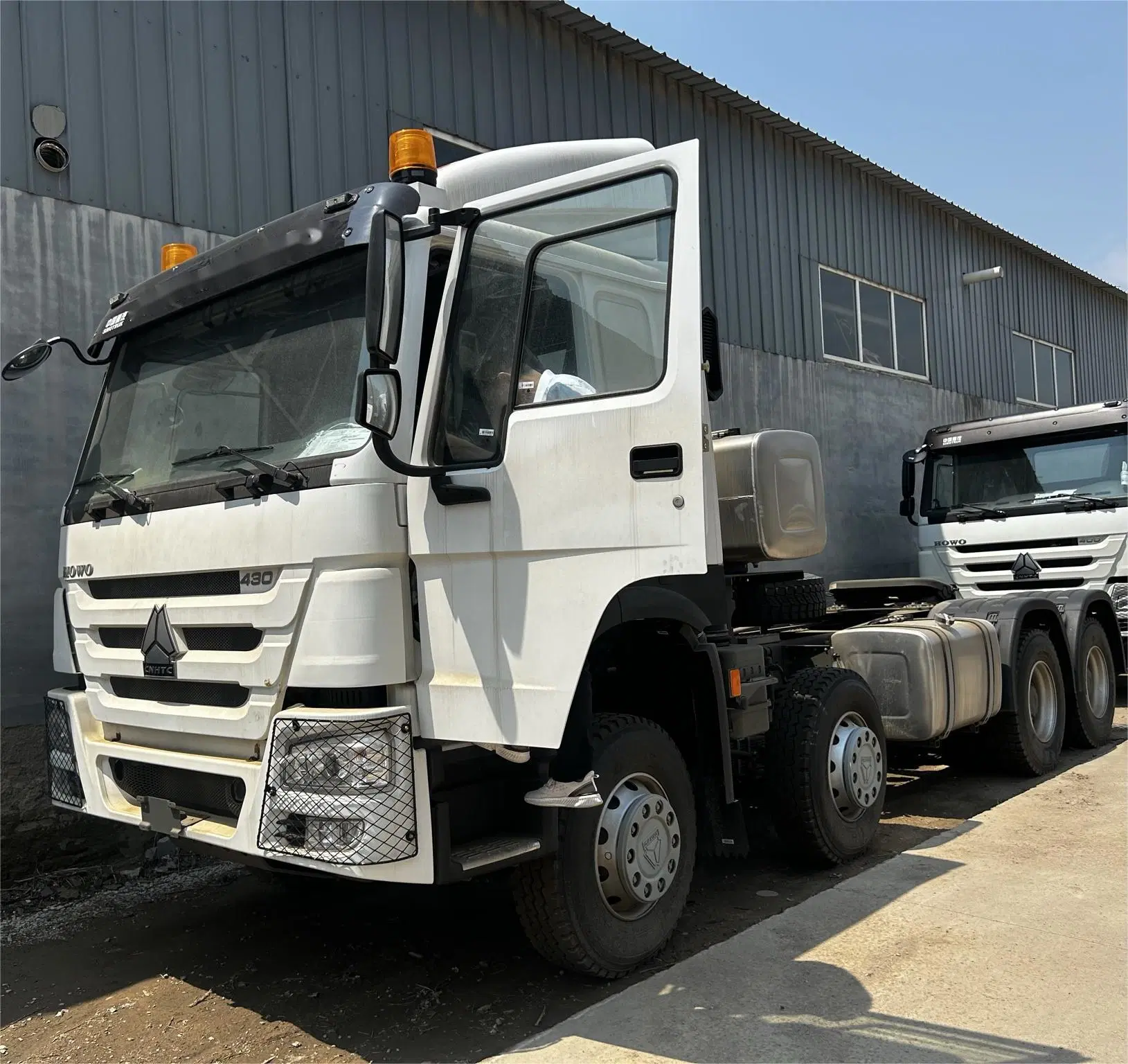 China Sinotruk Brand New 10 Wheeler 6X4 400 Horsepower Trailer Truck Head N7b N7g 420HP HOWO Tractor Truck Price