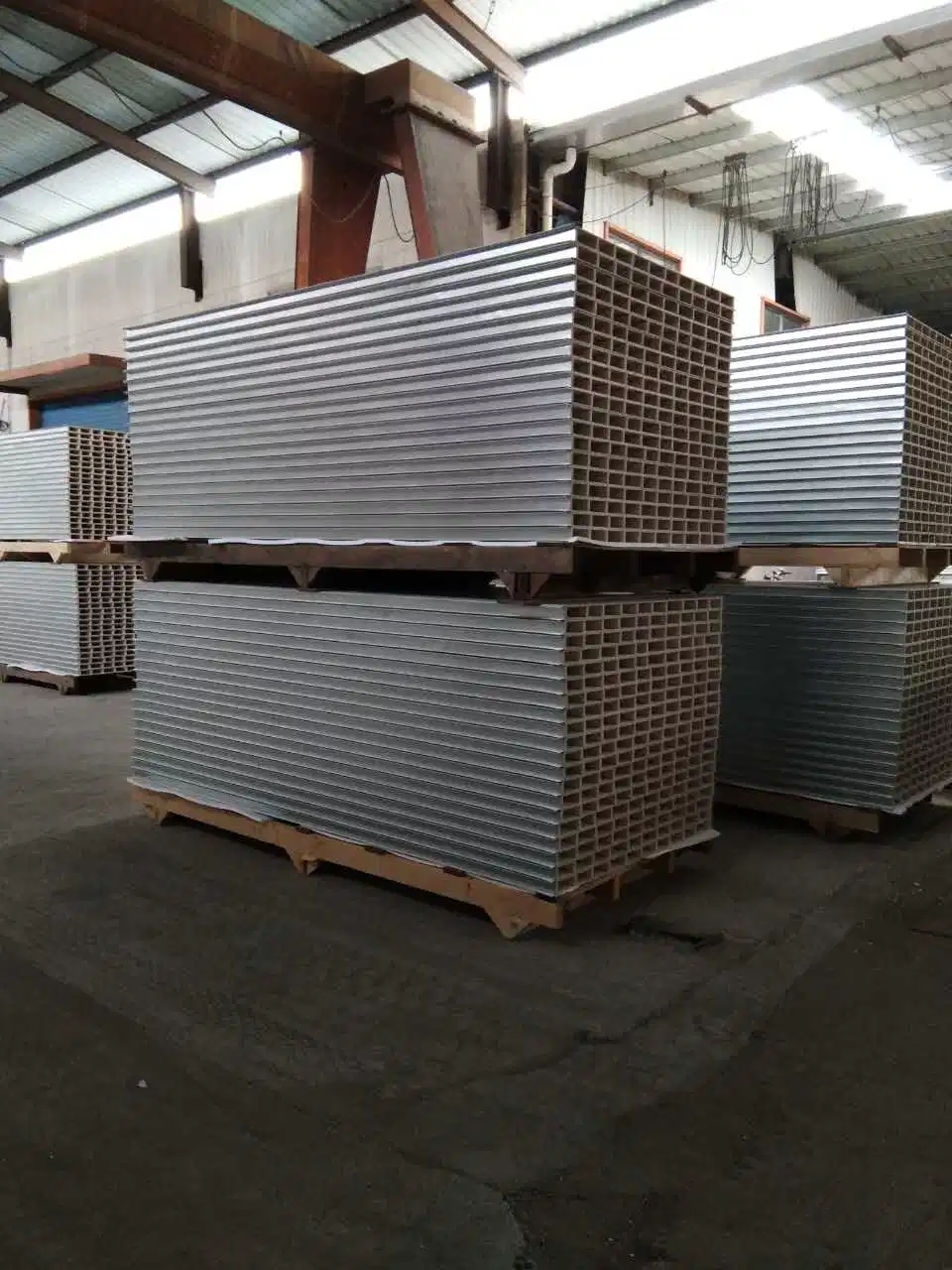 PU Polyurethane Insulated Sandwich Wall Panel Clean Room Partition Sandwich Panel Suzhou China Manufacturer