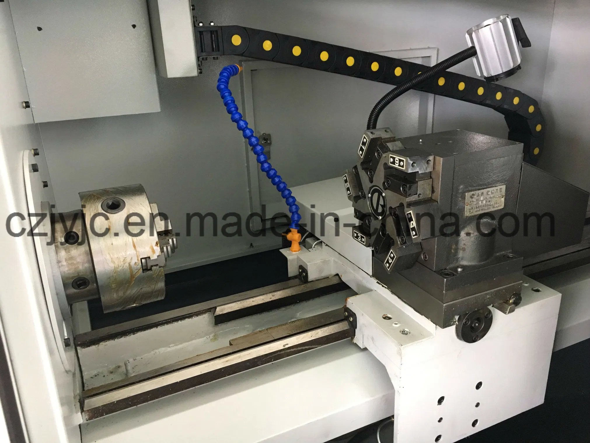 Beliebte wirtschaftliche Art guter Preis CNC-Drehmaschine Cjk6132 (500 750 100mm)