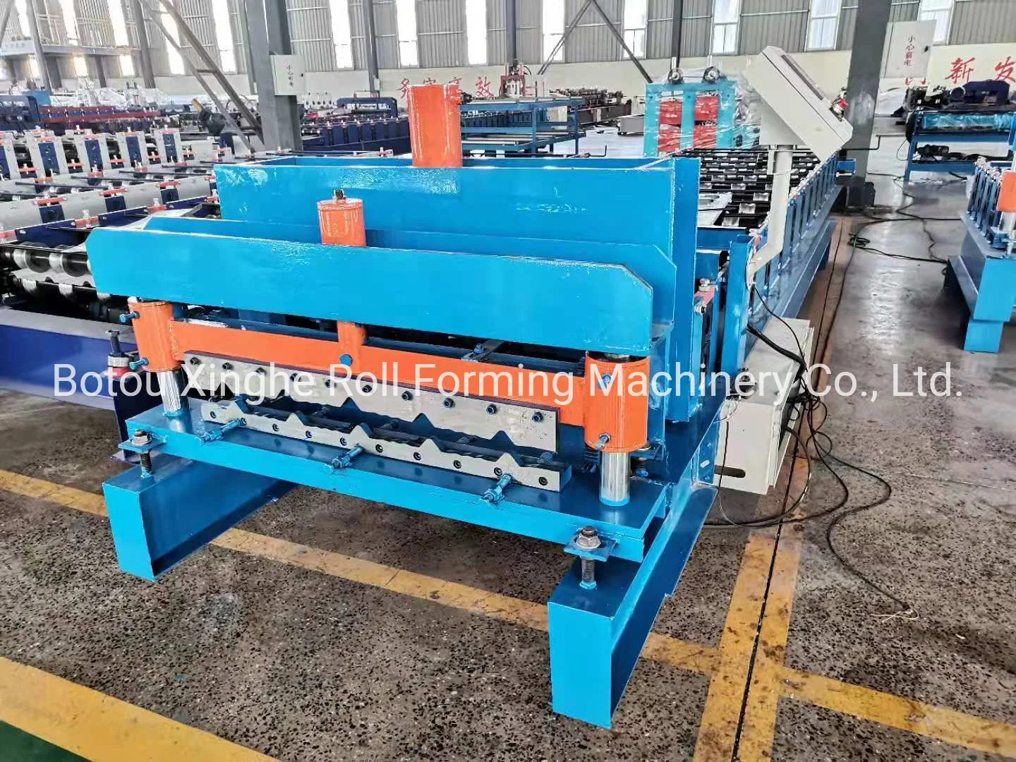 New Design High Accurate and Quality Glazed Tile Making Machinery Tile Forming Machine Colored Steel Tile Building Construction