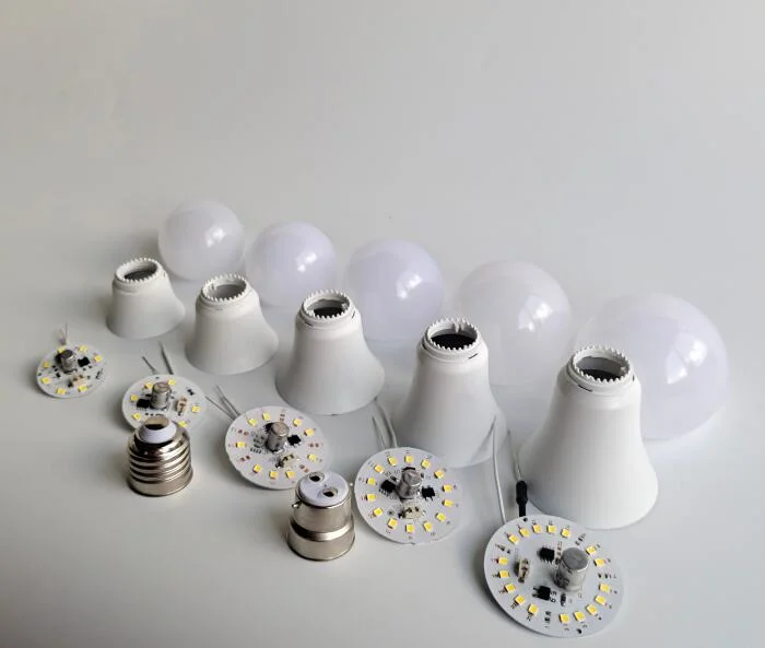 Alta calidad a Tipo 9W/12W Liner LED Bulb materia prima