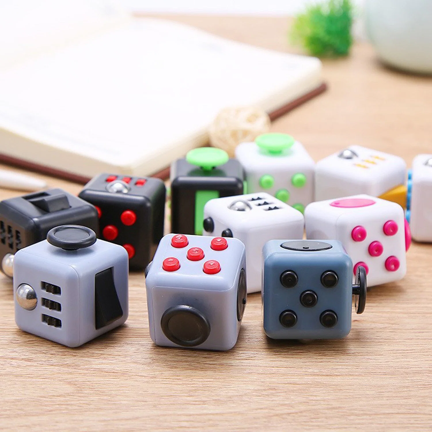 Stress Angst Druck Linderung große Fidget Busy Cube für Erwachsene Und Kinder