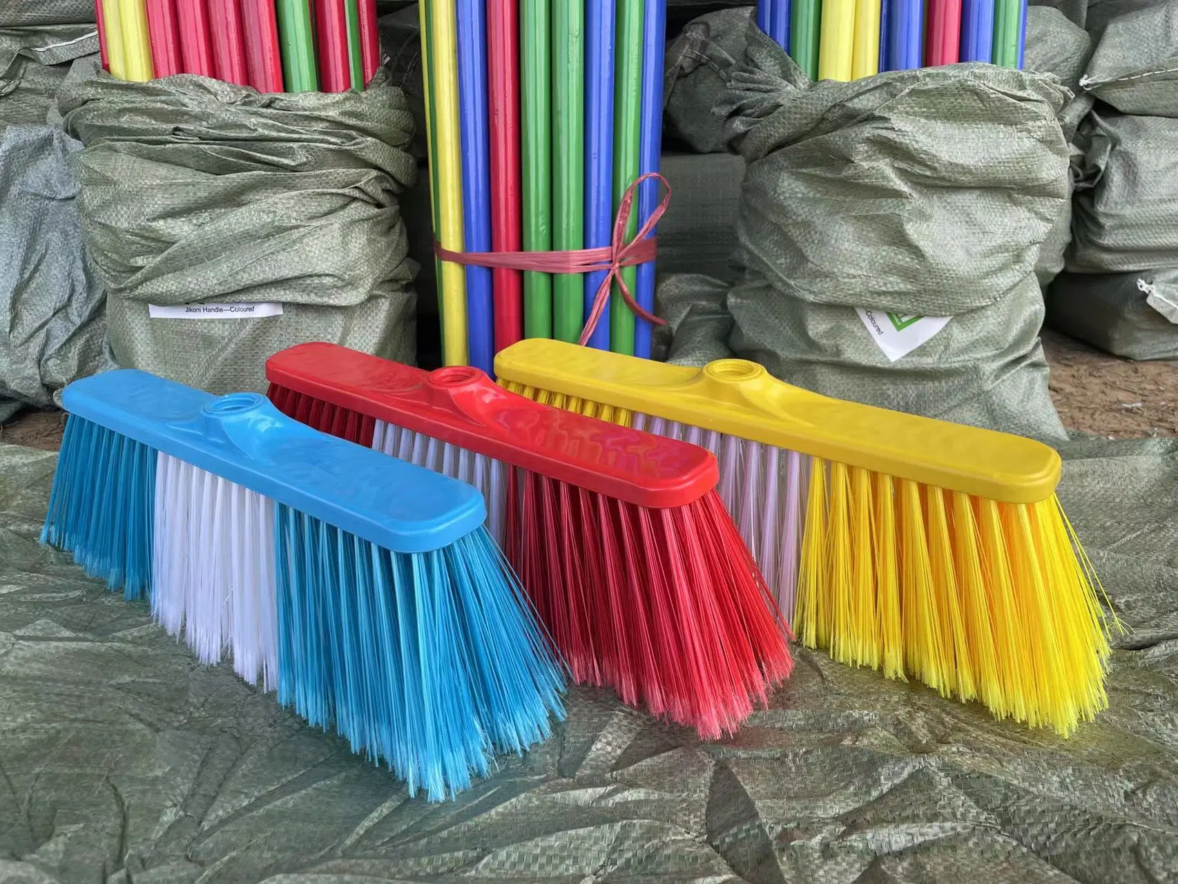 Plastic Broom Floor Cleaner Sweeper Vacuum Cleaner Broom with Wooden Handle Mop Stick