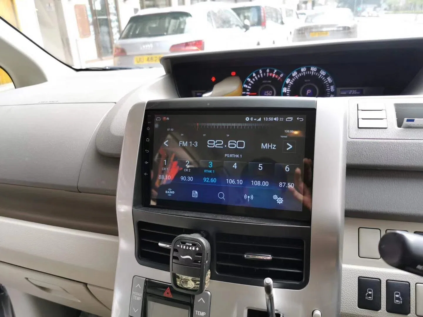 Wholesale/Supplier Vehicle Navigation GPS Tc120 Toyota Noah 17-20 Navigation for Android Auto with Cheap Price