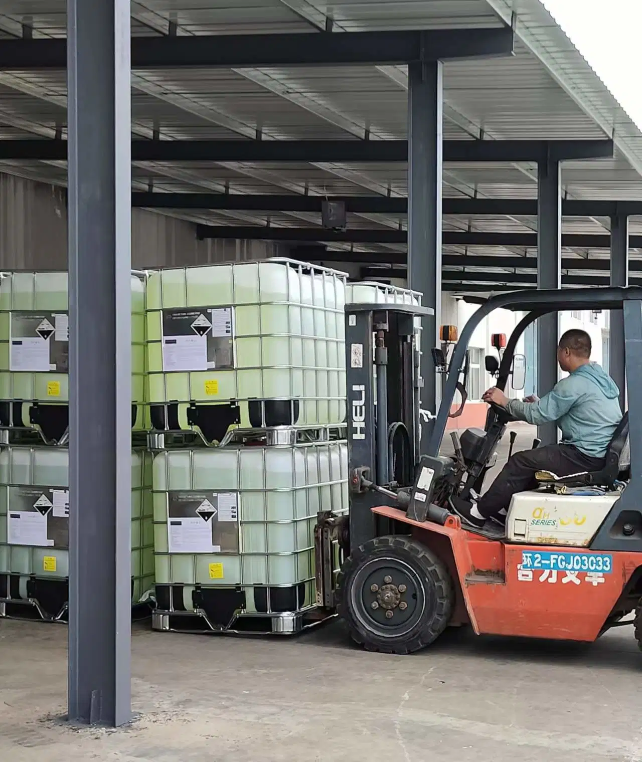 30pct cloruro sódico líquido IBC Embalaje en tanque no CAS 7758-19-2 Para uso industrial en tratamiento de agua