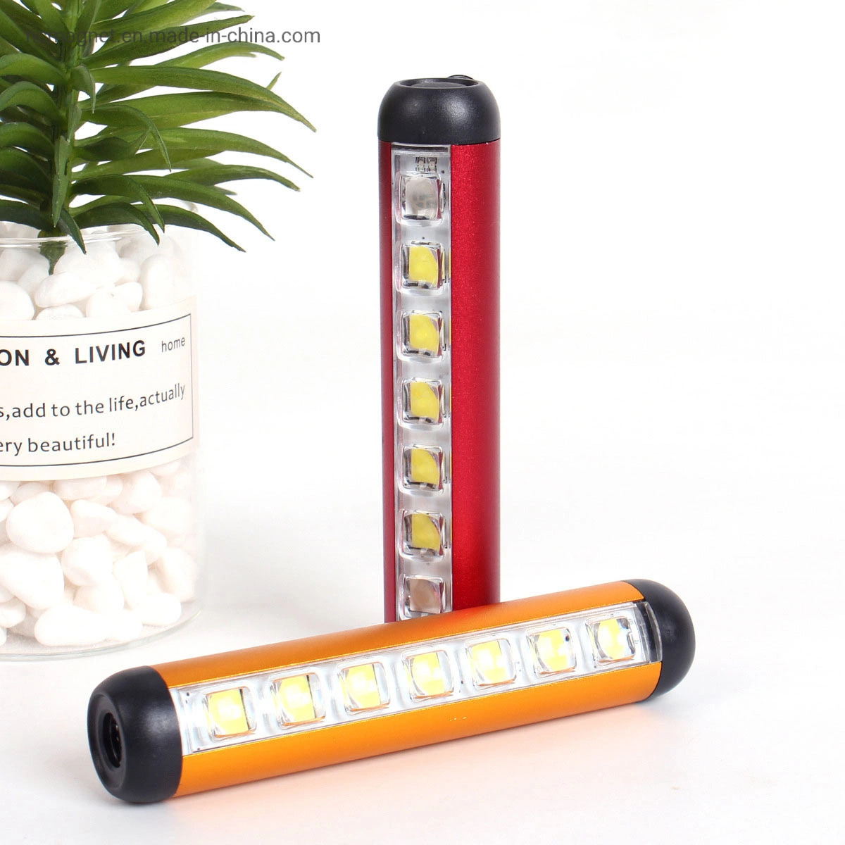 Multi-Functional Mini Rechargeable Aluminum Alloy Magnetic Work Lamp