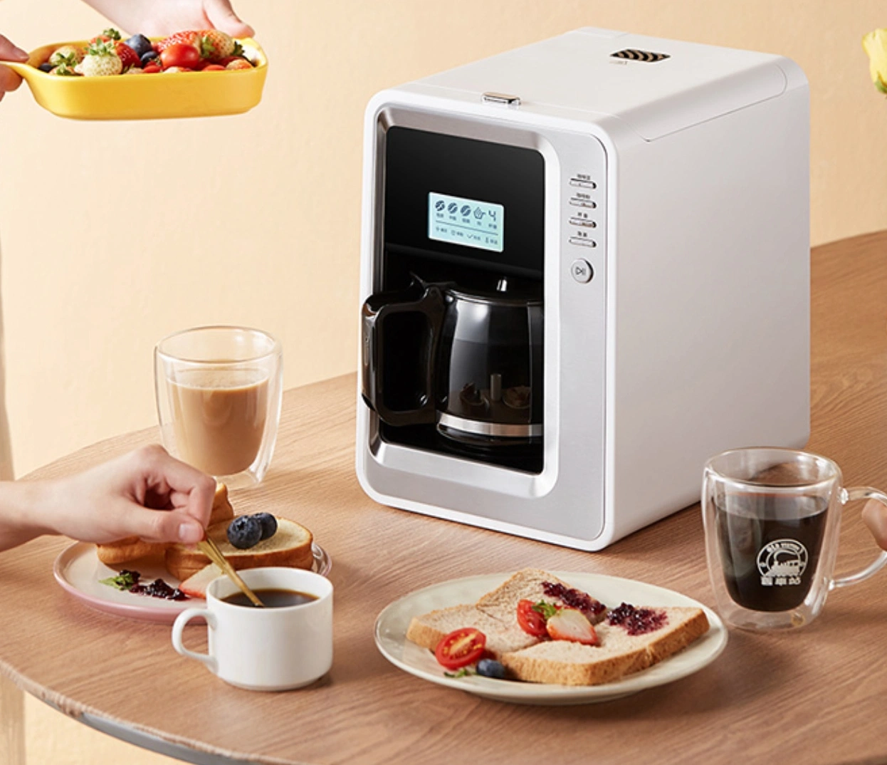 Electric Coffee Maker with Extended Coffee Warmth