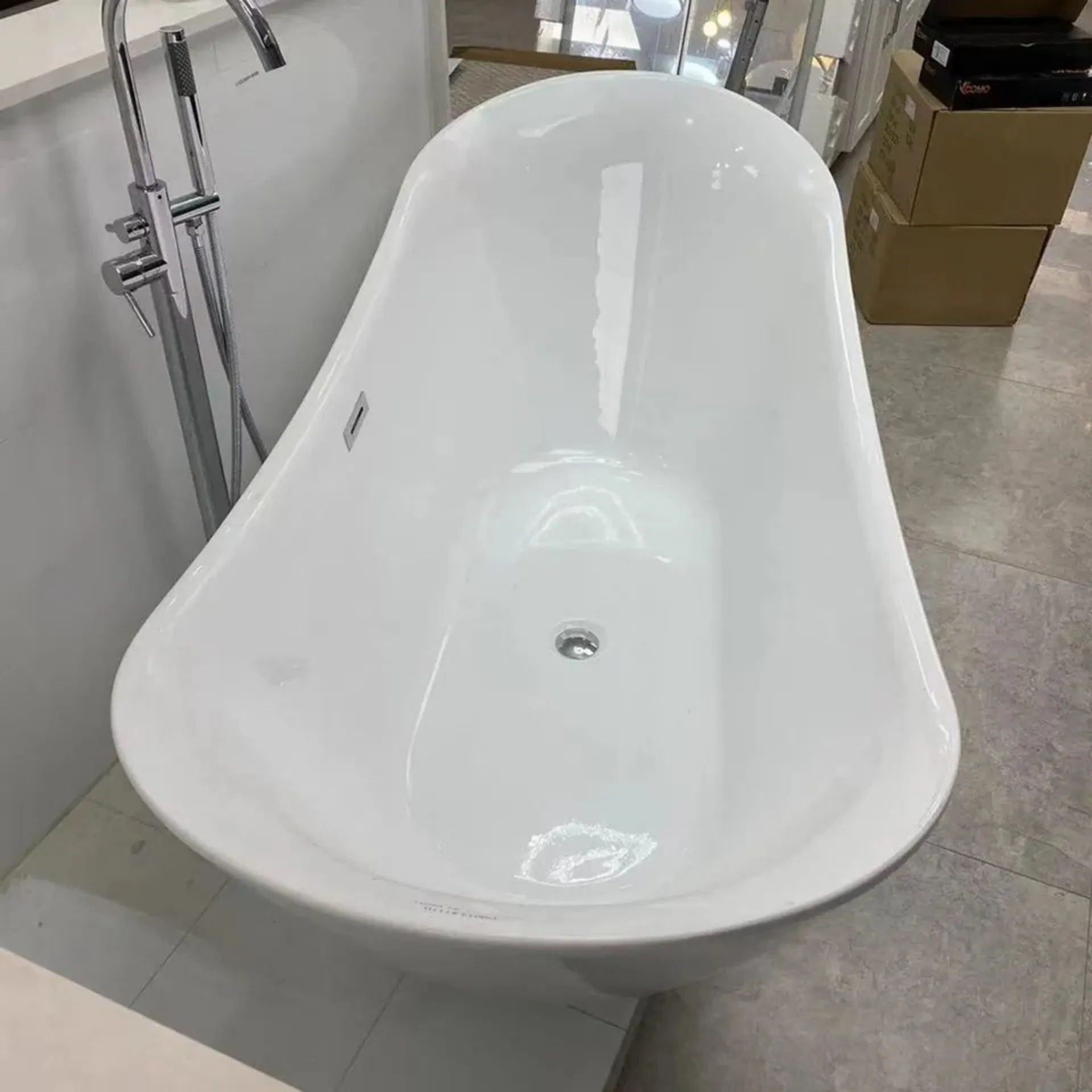 Freistehende Badewanne mit ellipsigen Rock aus Acryl mit E0 Umweltschutzstufen Für ein 5-Sterne-Hotel