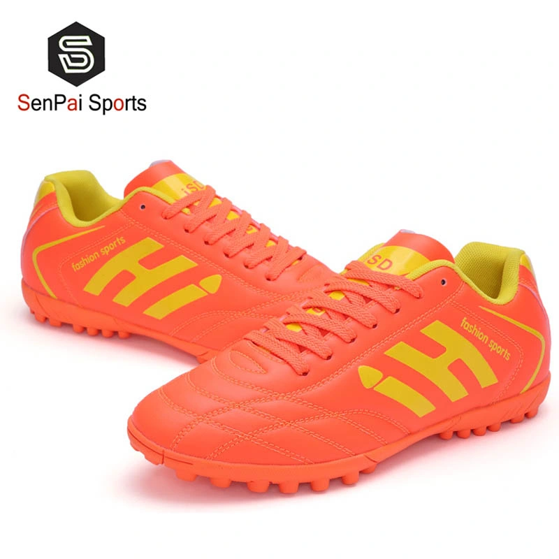 New Indoor Running Sport Shoe Men Fashion Casual Soccer Shoes