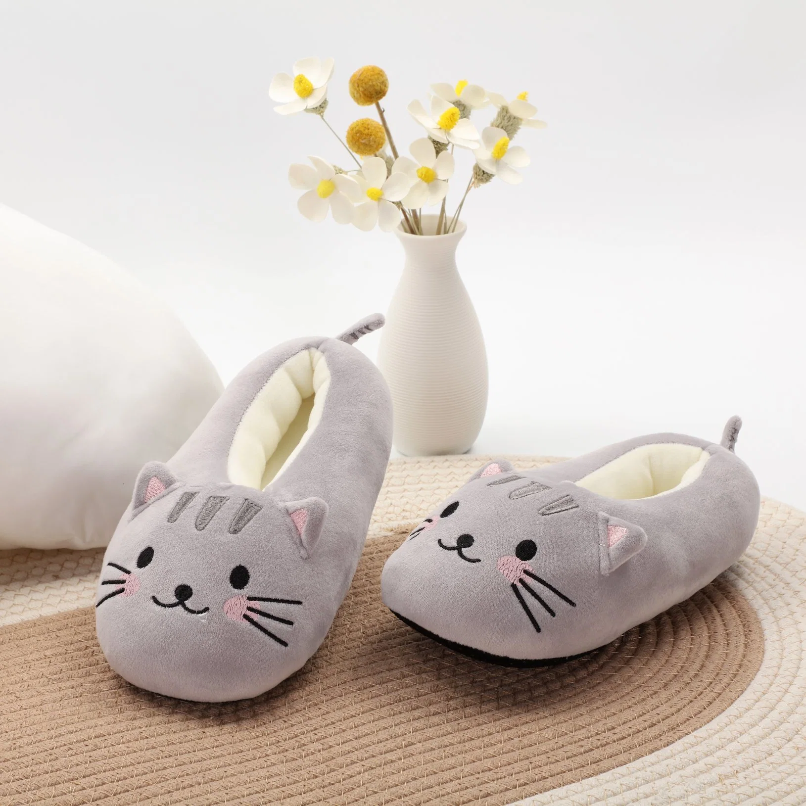 Plush Slippers Indoor Home Winter Warm Soft Stuffed Shoes Cartoon Winter Warm Plush Stuffed Indoor Bedroom Shoes for Adult