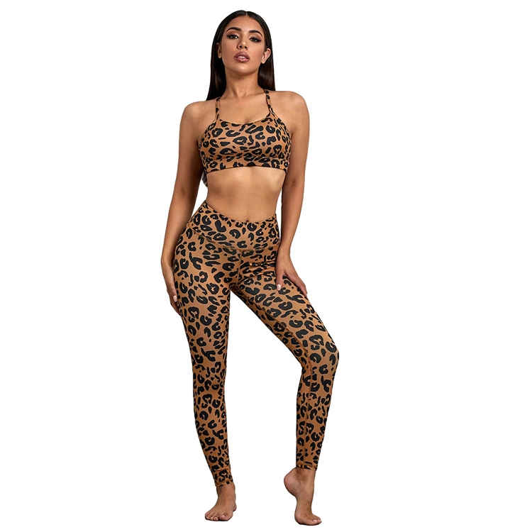 Fashionable Leopard Cross Back Sportswear Outfit Gym Wear for Female, Cheetah Patterned Two Piece Sleeveless Workout Tank Top Bra and Legging Sets Yoga Clothing