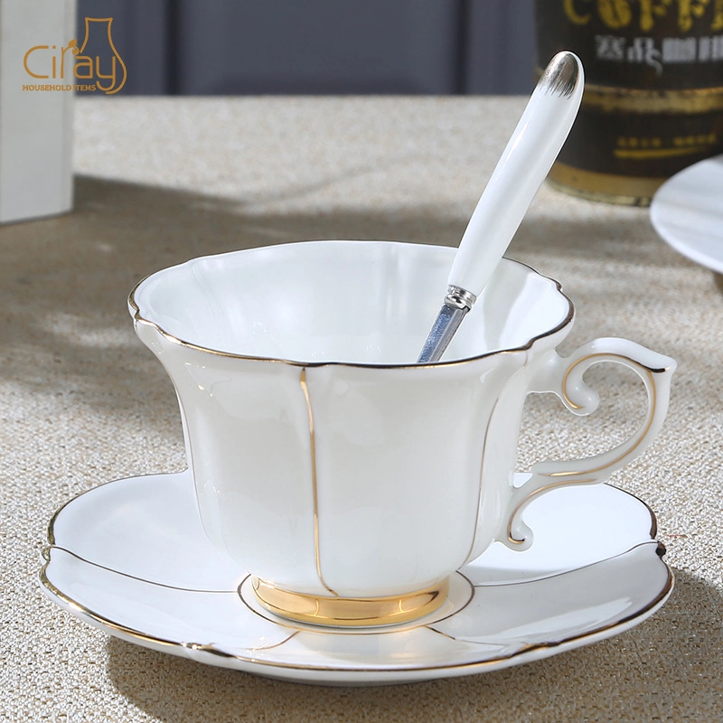 Handmade Gold Porcelain Coffee Cup European Tea Cup with Saucer Spoon Bone China Cup