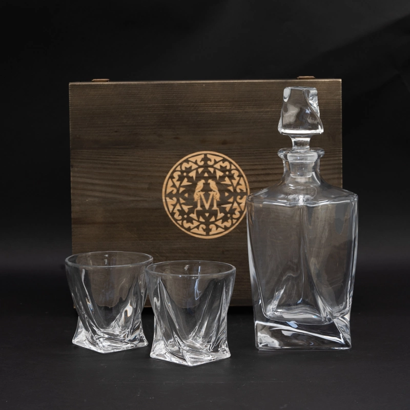 Unique 840ml High quality/High cost performance  Three Pieces Wine Decanter Set with Wood Box