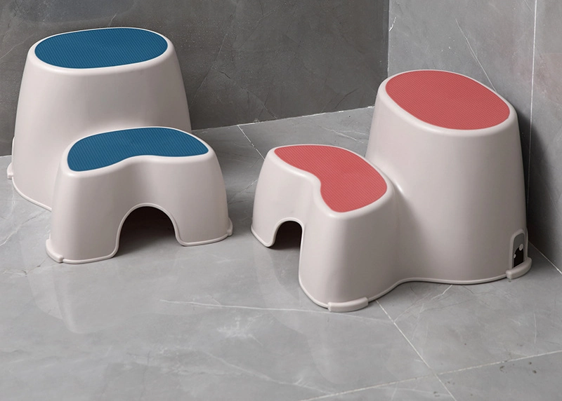 Mobilier de maison Mobilier pour enfants Pliable Portable en plastique antidérapant pour enfant Marchepied pour tout-petit Escalier Tabouret à deux marches