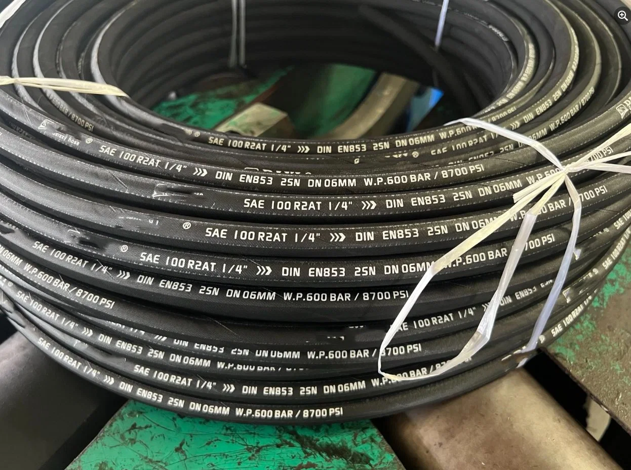 Trenzado de cables de alta calidad de la manguera flexible de manguera de vapor fabricante OEM ODM.