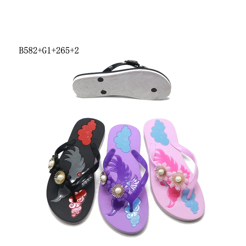 Custom Ladies Flip Flops Light Summer Slippers Slides Women Fashion Footwears