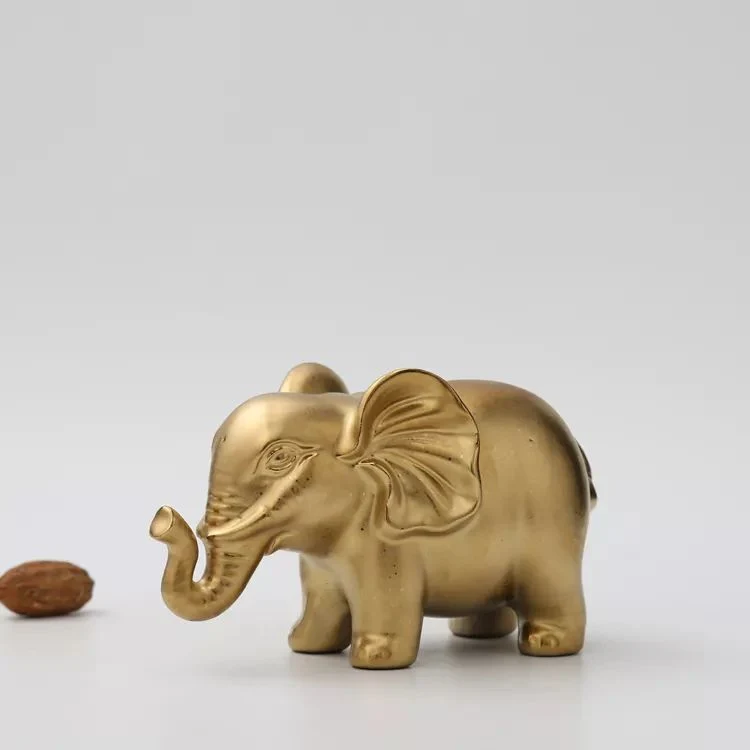 Fashion Houseware Luxury Gold Elephant Shape Couple Small Custom Animal Home Decorations Ceramic Ornaments for Table Household Used Daily Used