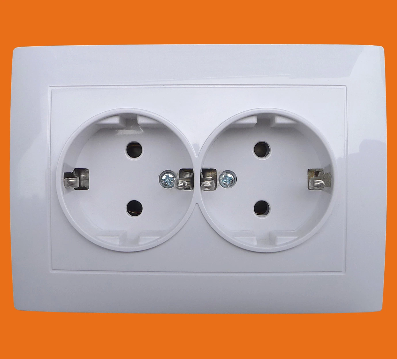 Conector hembra de pared Elendax de diseño nuevo 250V 16A (F1009)