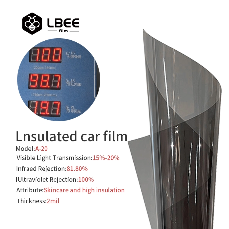 Film de contrôle solaire bloquant les rayons UV et IR à 99%, avec une isolation thermique élevée pour les vitres de voiture. Film de teinte pour vitres de voiture avec une transmission de lumière visible (VLT) de 20% et une technologie en céramique nano. Film de teinte pour vitres de voiture à deux couches.