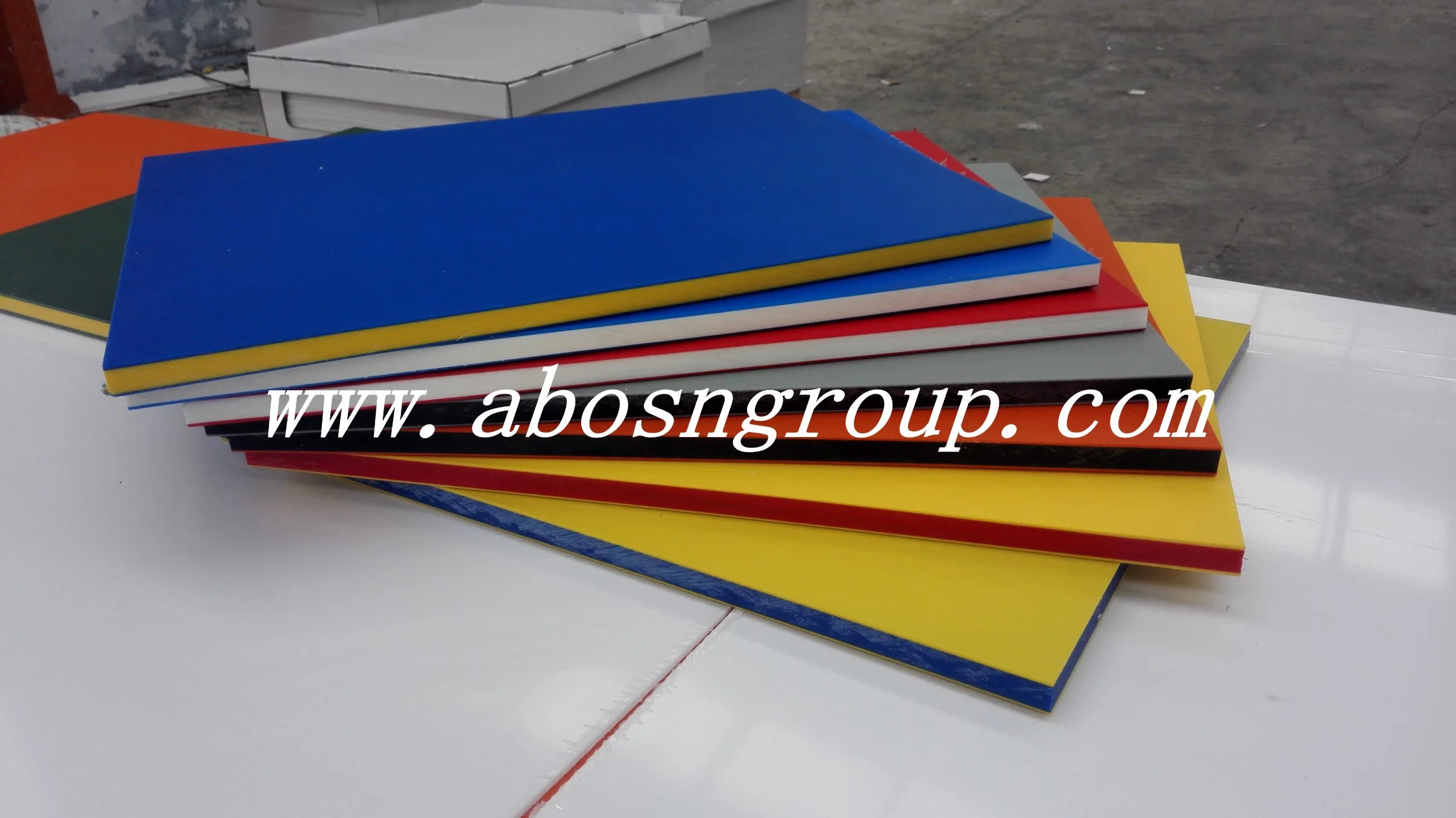 Texture and UV Resistant 3 Layer HDPE Two Color Boards