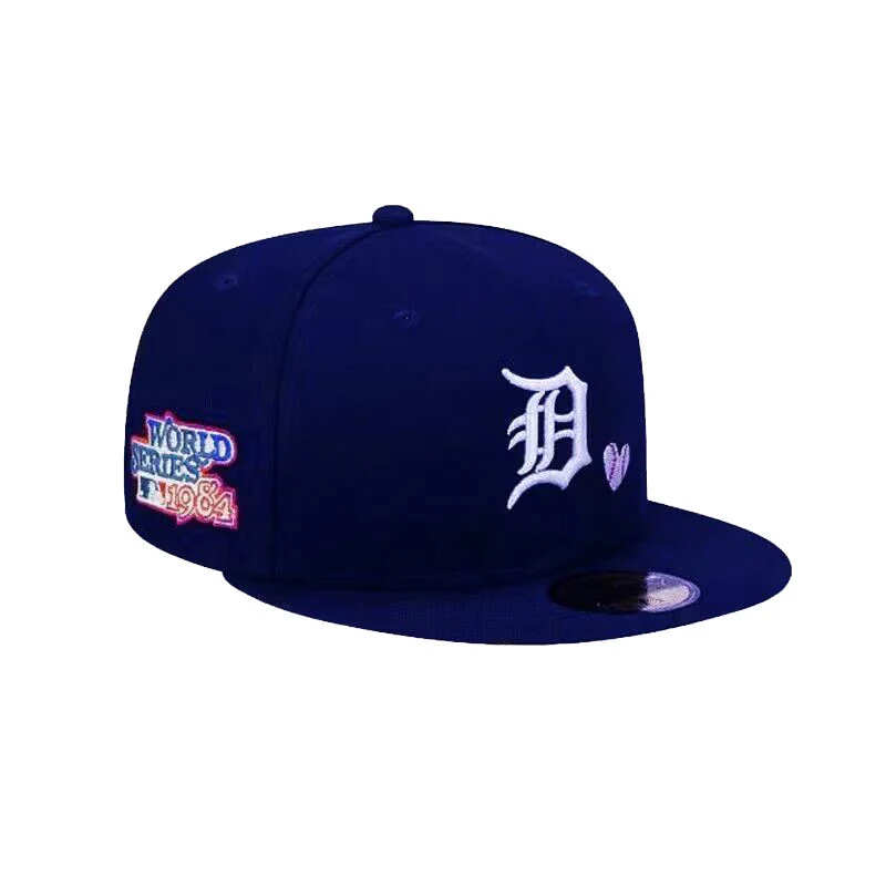 En Stock 3D Embroidery Side Patch Fitted Cap Gorras Flat Sombreros de béisbol americano Brim para el equipo