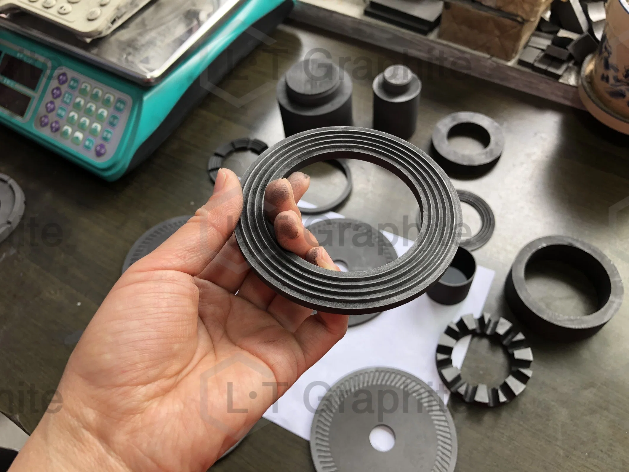 Graphite Mechanical Seal Rings Used to Seal Gases in High Temperature and Speed Compressors