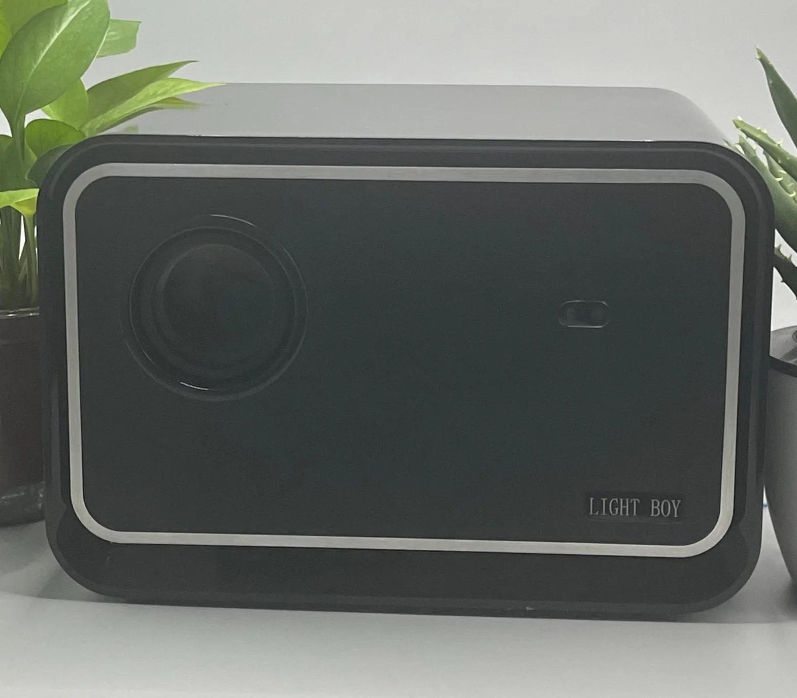 Lightboy 4K Video Android Home Hotel projector TV