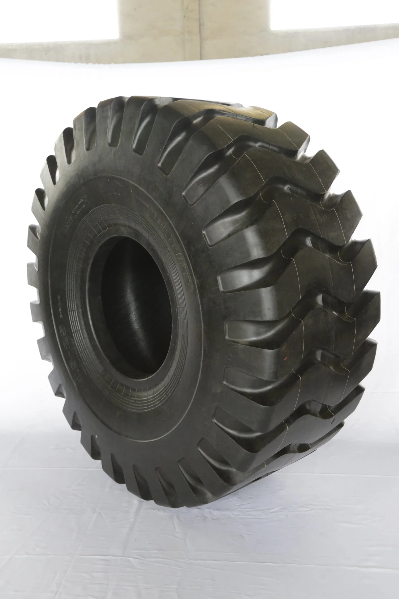 L-3 Pattern with Size 26.5-25 High quality/High cost performance OTR, Loader Tyre