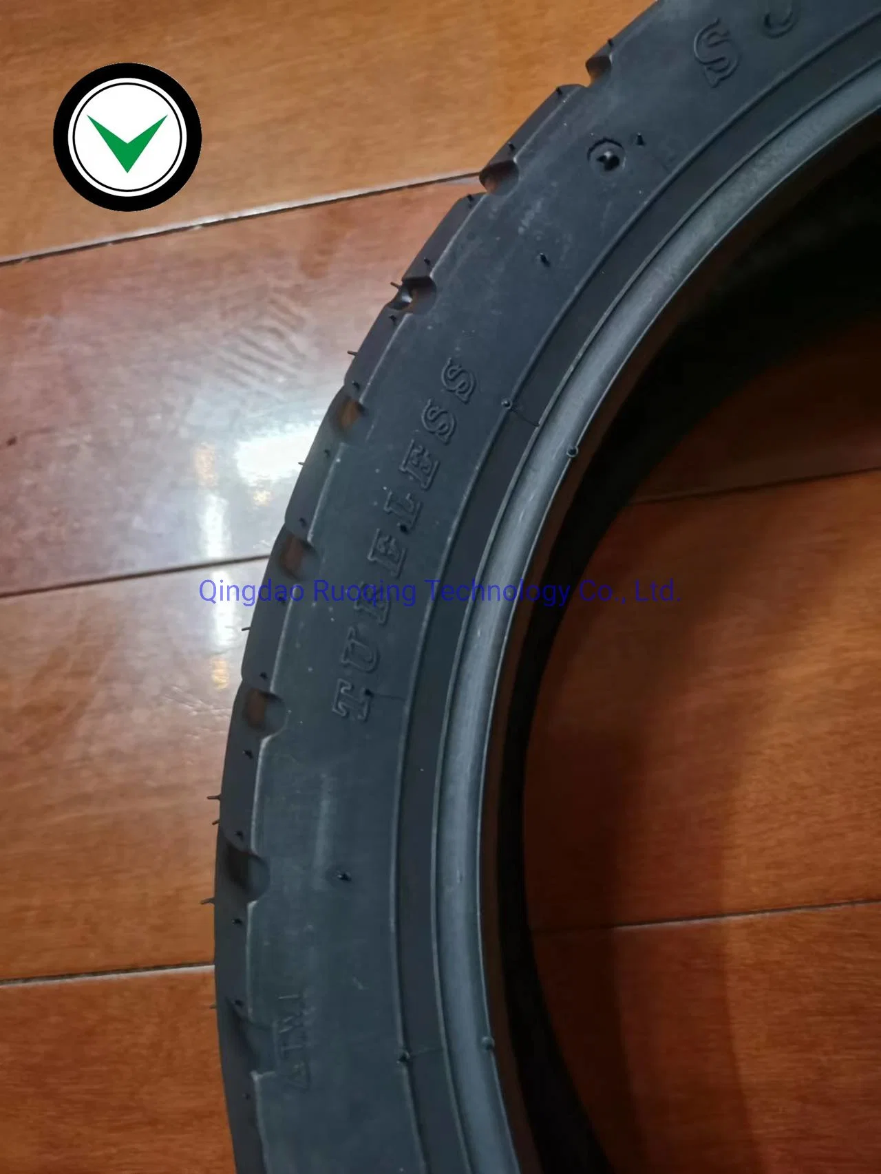 Fábrica 130/60-13 Mc scooter sem câmara de ar TL pneu para motociclos