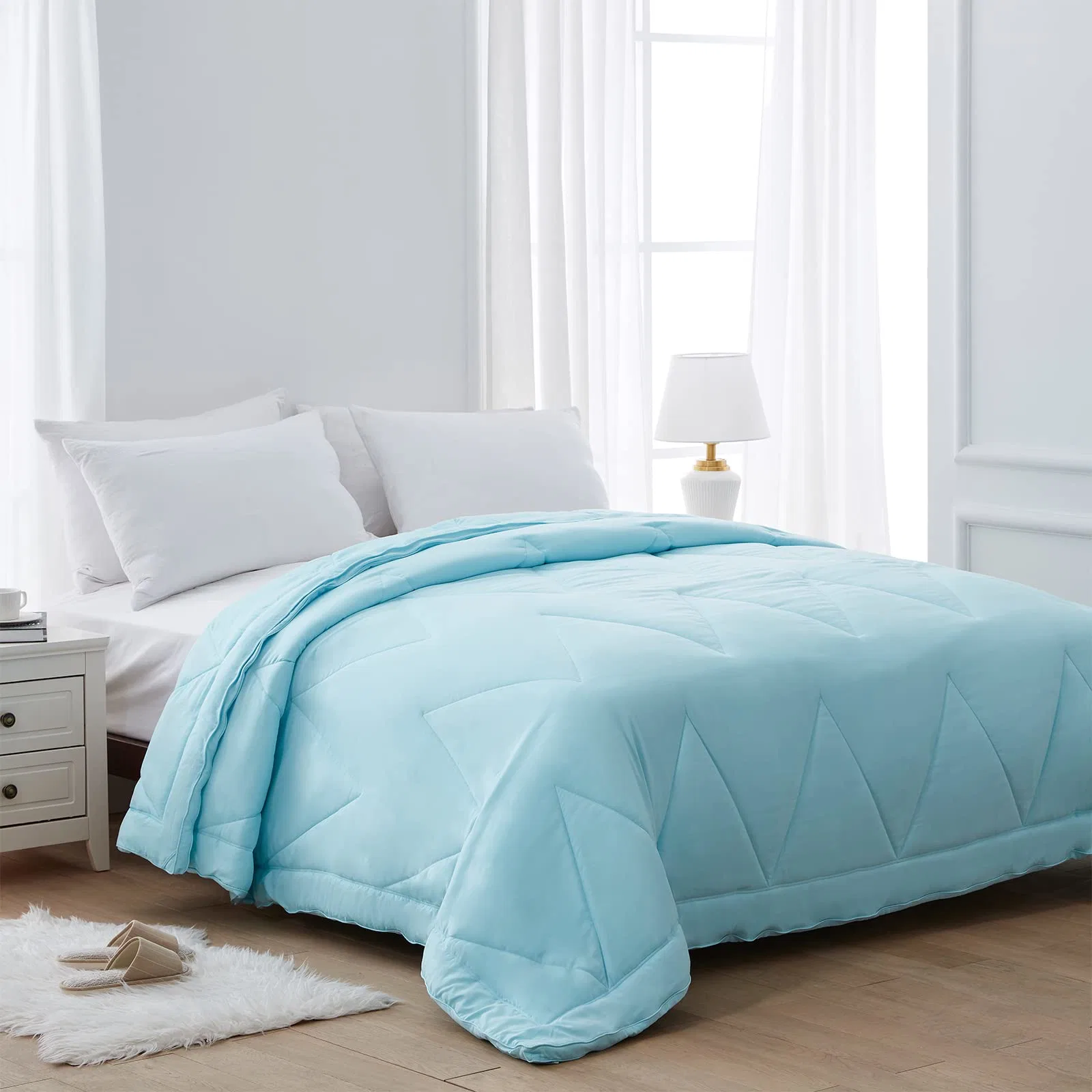 Manufacturer Wholesale/Supplier Lightweight Breathable Custom Solid Color Design Microfiber Polyester Hotel / Home Bedding Summer Quilt Comforter