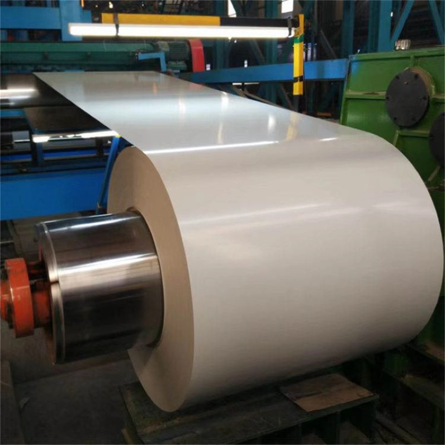 Color Coated Aluminum Coil PE PVDF Colored Aluminum Rolls