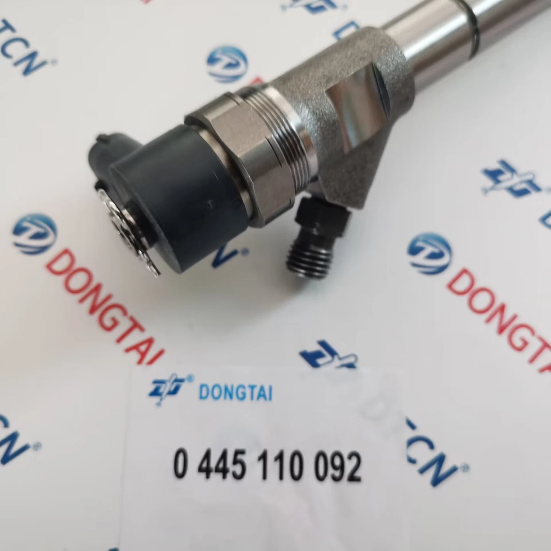 0445110092 (0 986 435 154) Common Rail Injector 0 445110092 Auto Diesel Fuel Parts Inyector 33800-4A000